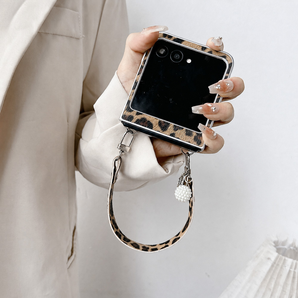Leopard Print Folding Flip Pho - Phone Accessories Charms recension och pris